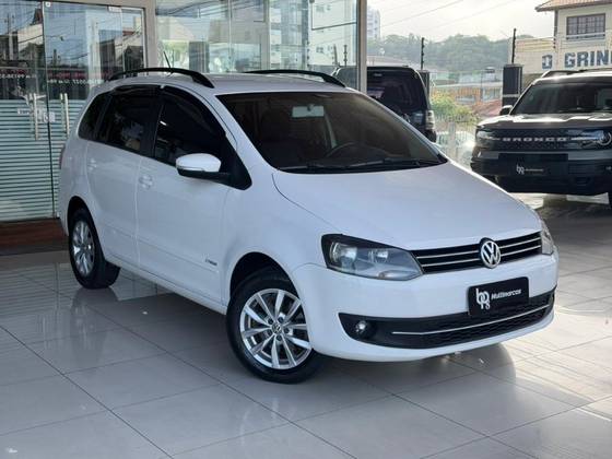 VOLKSWAGEN SPACEFOX 1.6 MI TREND 8V FLEX 4P MANUAL VOLKSWAGEN SPACEFOX 1.6 MI TREND 8V FLEX 4P MANUAL